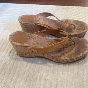 Tory Burch Flip Flop Wedges 91/2. Platform/wedge.